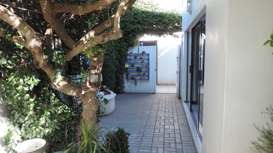 3 Bedroom Property for Sale in Blue Lagoon Western Cape